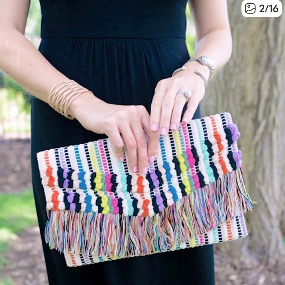 New Large Stella & Dot Taj Hand Woven Colorful Fringe Clutch - Picture 3 of 6